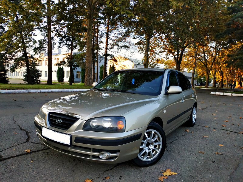 Hyundai Элантра хэтчбек 2003