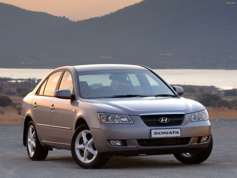 Hyundai NF 2005