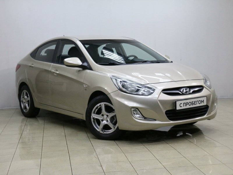 Hyundai Solaris 2012 серый