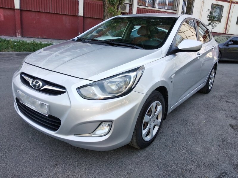 Hyundai Solaris 2012