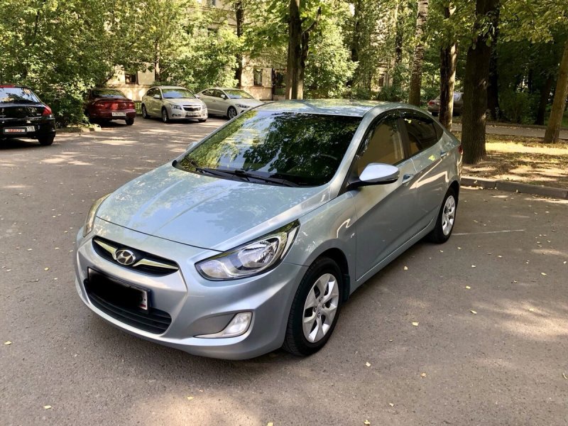 Hyundai Solaris 2012