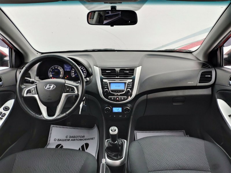 Hyundai Solaris 2012 1.6