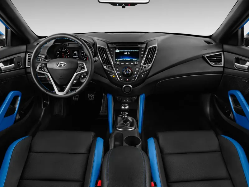 Hyundai Veloster 2020 салон