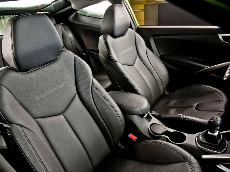 Hyundai Veloster салон