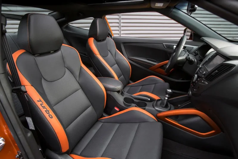 Hyundai Veloster 2017 салон