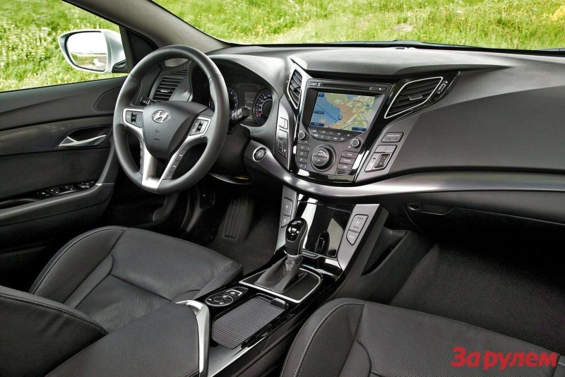 Hyundai i40 салон заднее сидение