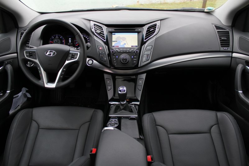 Hyundai i40 салон