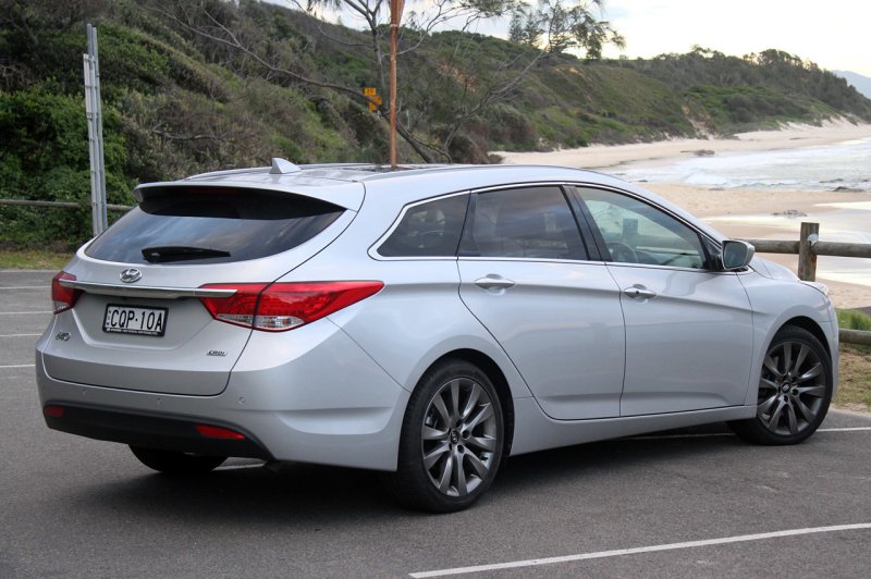 Hyundai Sonata i40