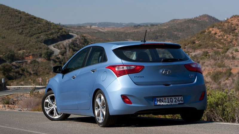 Хендай i30 2013 сзади