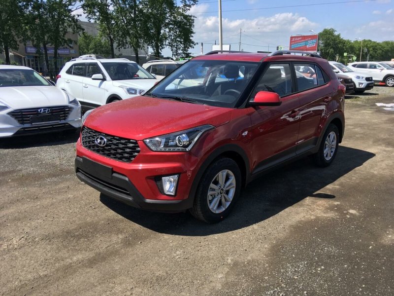Hyundai Creta Red