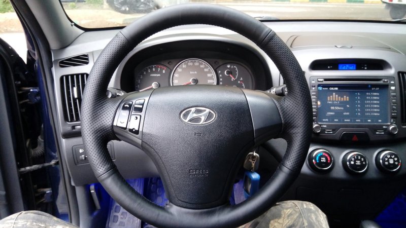 Hyundai Elantra 4 руль
