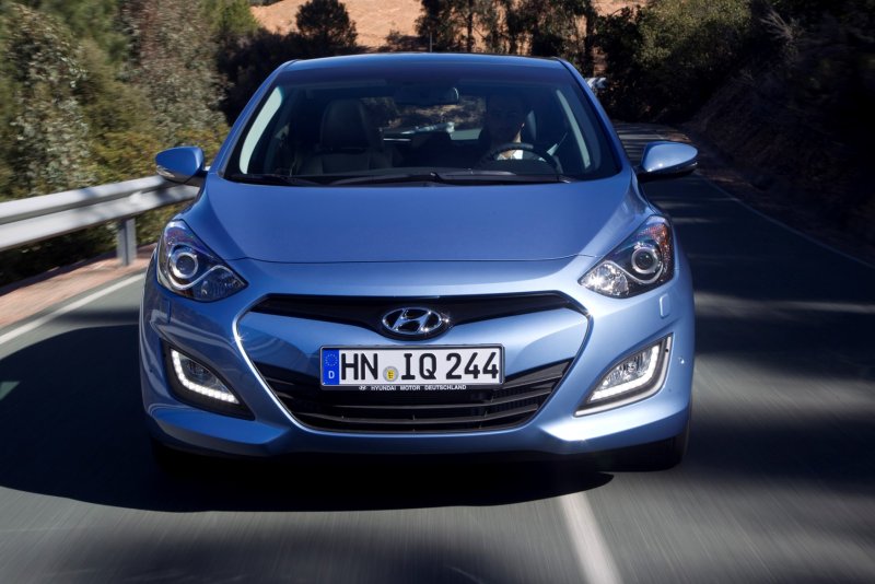 Hyundai i30 2012 хэтчбек
