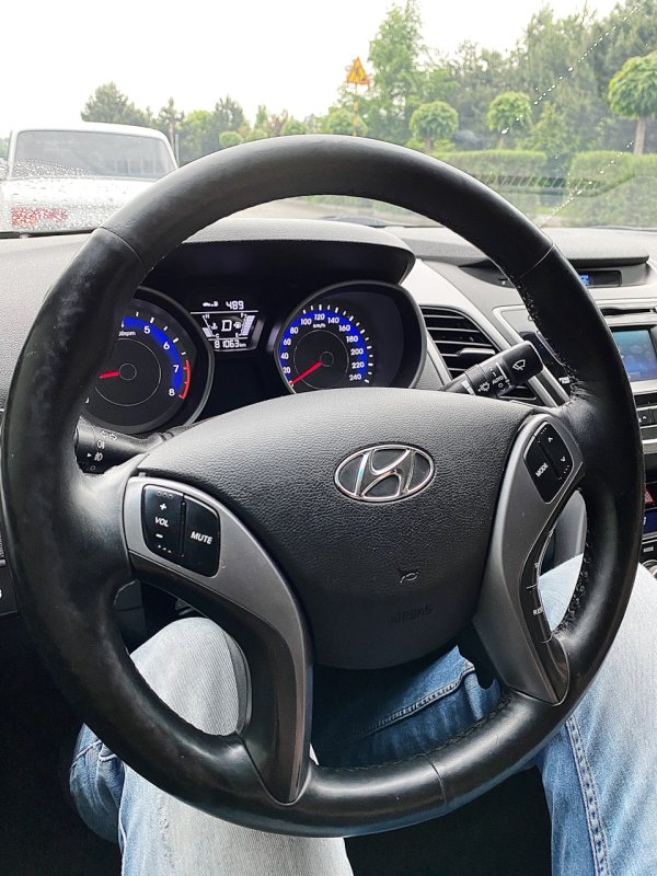 Hyundai Elantra руль 2020