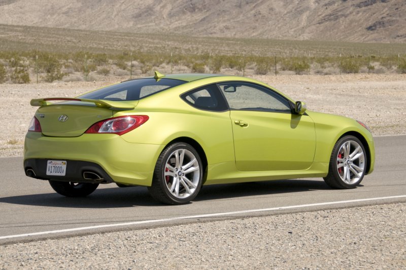 Hyundai Genesis Coupe 2013