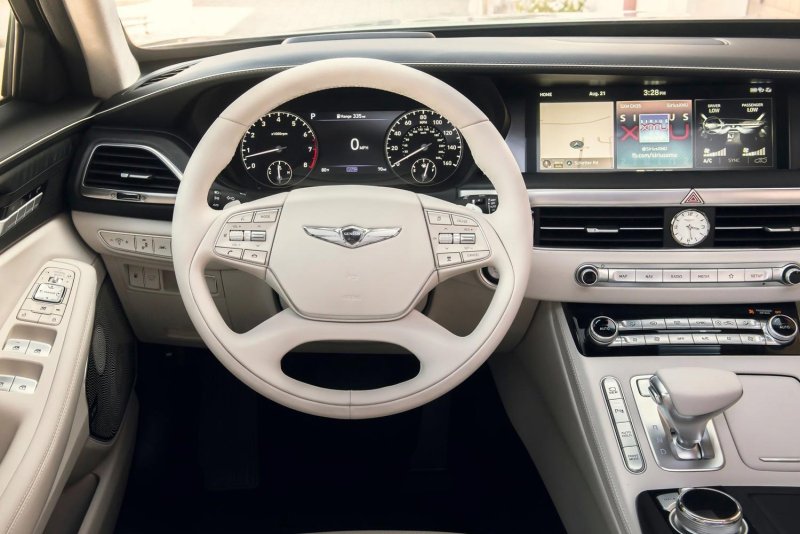 Genesis g90 салон