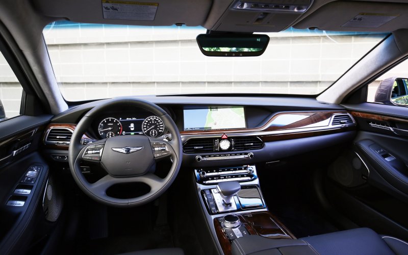 Hyundai Genesis g90