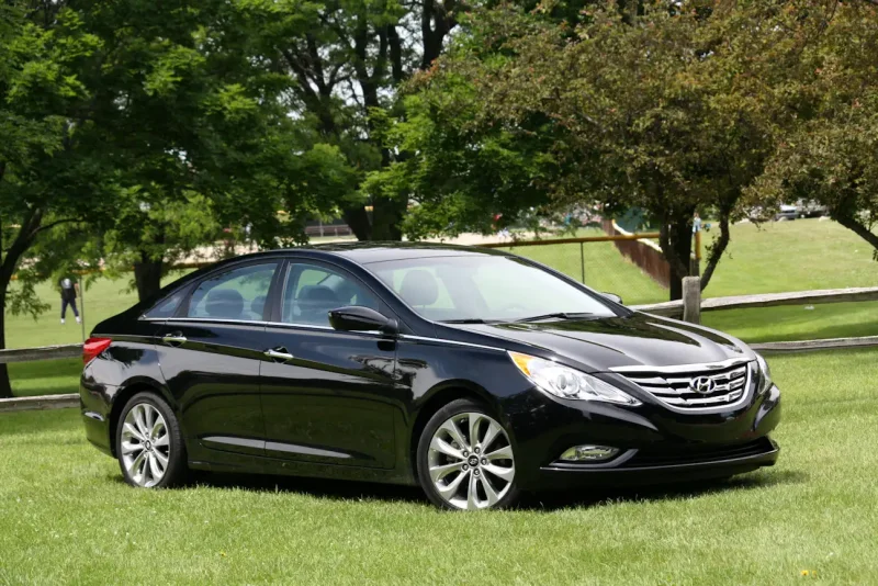 Hyundai Sonata 2011 mag