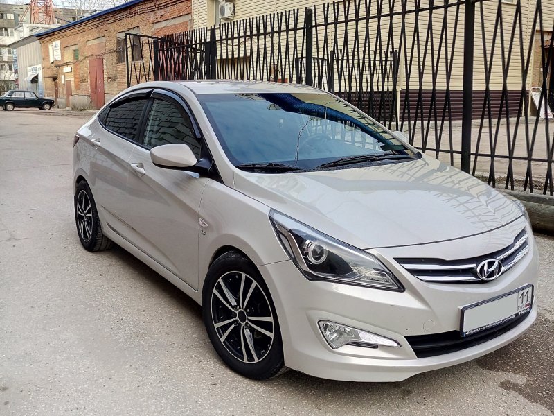 Hyundai Solaris 2014 Silver