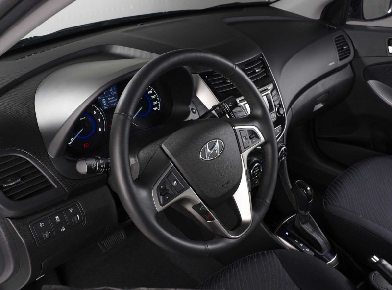 Hyundai Solaris Hatchback 2014