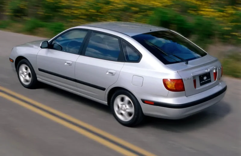Hyundai Elantra хэтчбек 2004