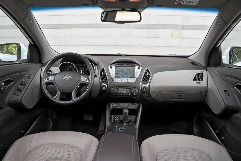 Hyundai Tucson ix35 салон