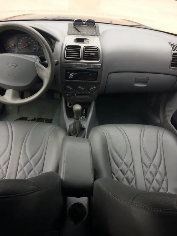 Hyundai Accent 2 салон