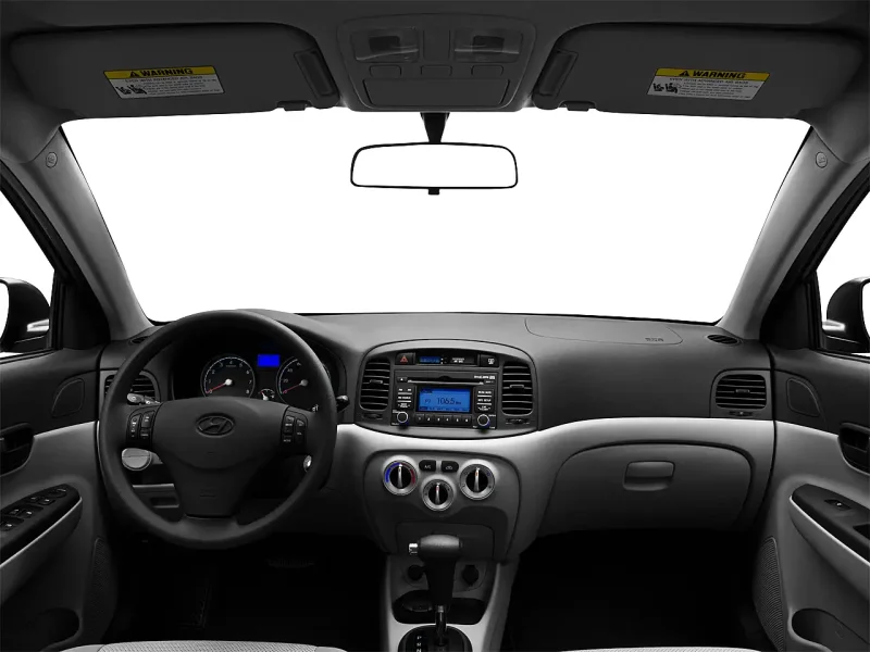 Hyundai Accent 2010 салон
