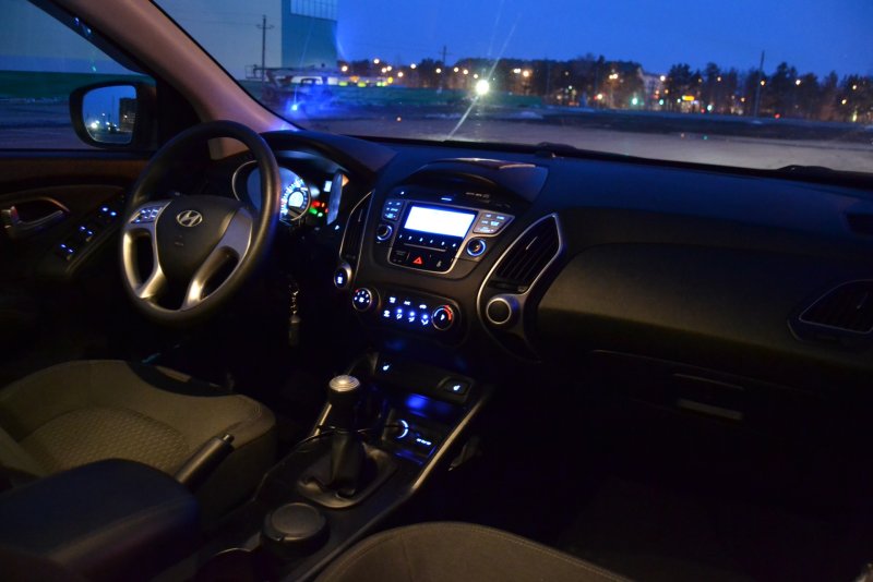 Hyundai ix35 салон ночью