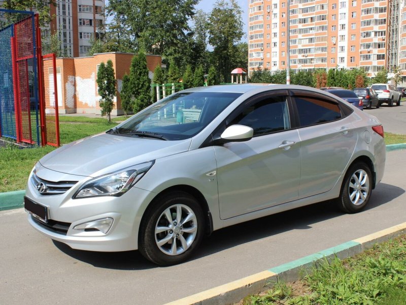 Hyundai Solaris 2012