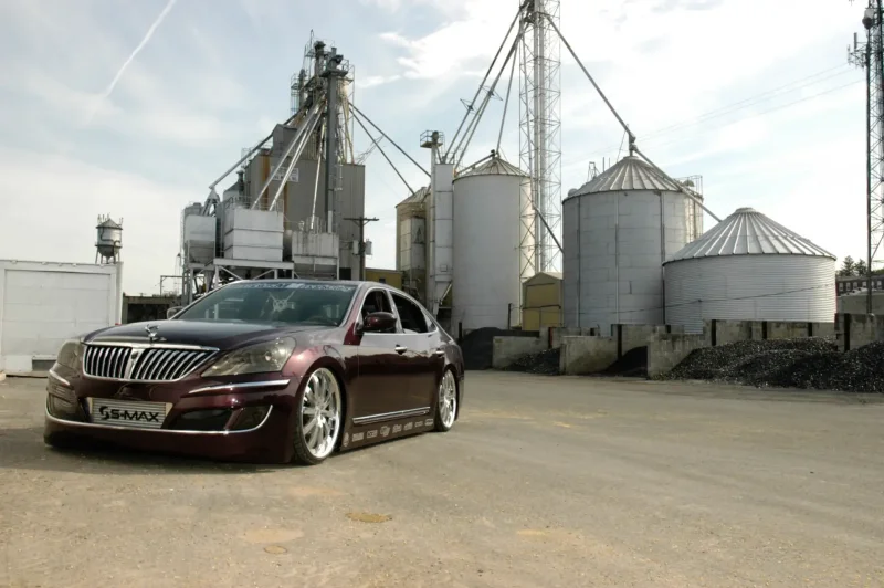 Hyundai Equus stance