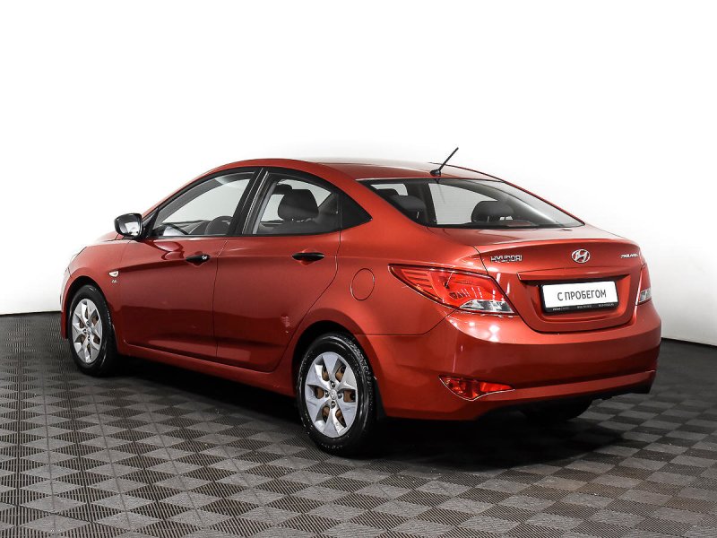 Hyundai Solaris 1