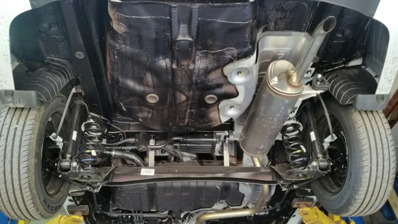 Hyundai Getz 1.4 снизу