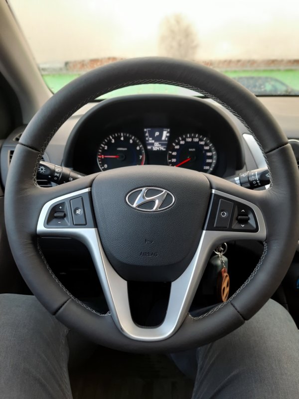 Hyundai Solaris 2011 руль