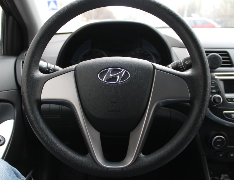 Руль Хендай i20