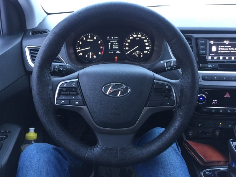 Hyundai Solaris 2015 салон