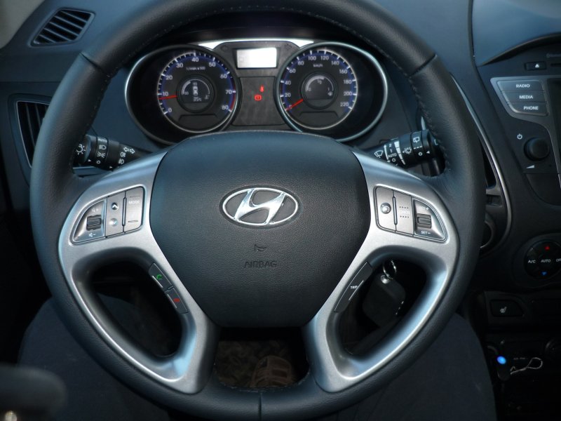 Анатомический руль на Hyundai Solaris 1