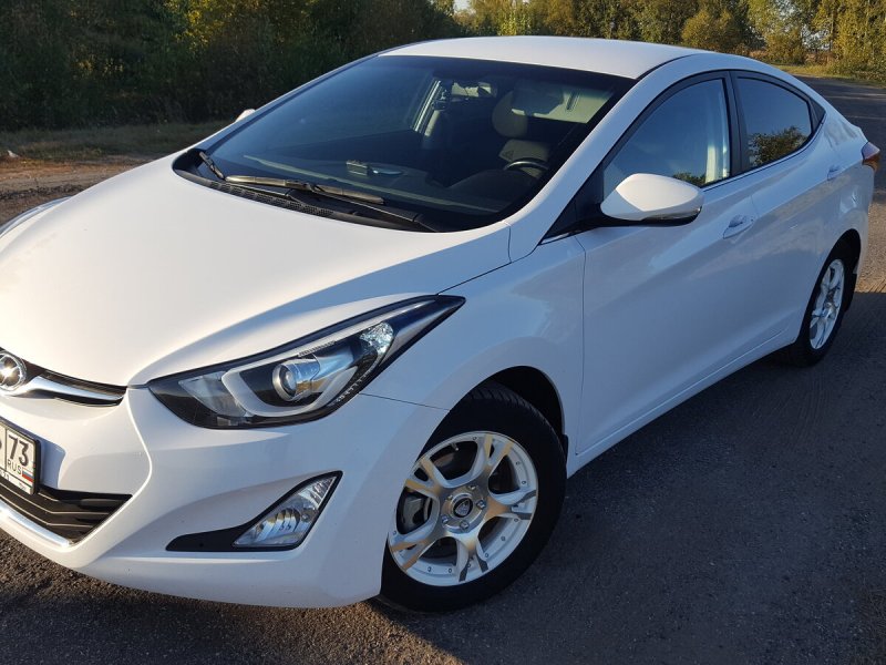 Hyundai Elantra 2013