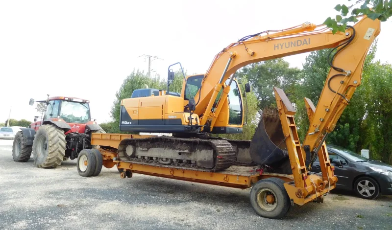 Hyundai r140w