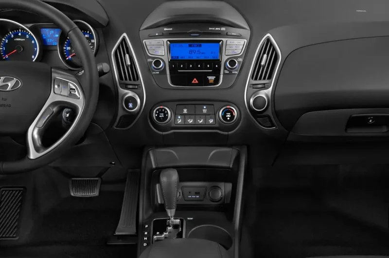 Hyundai ix35 приборная панель