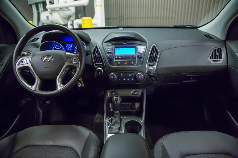 Hyundai Tucson 2011 салон