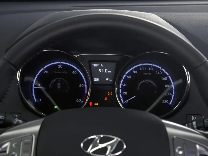 Hyundai ix35 приборная панель