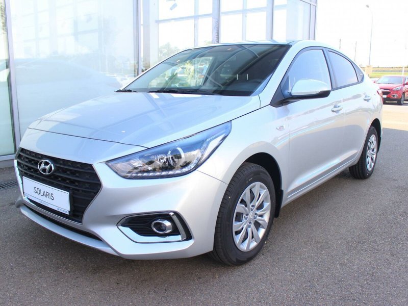 Hyundai Solaris 2019 спереди