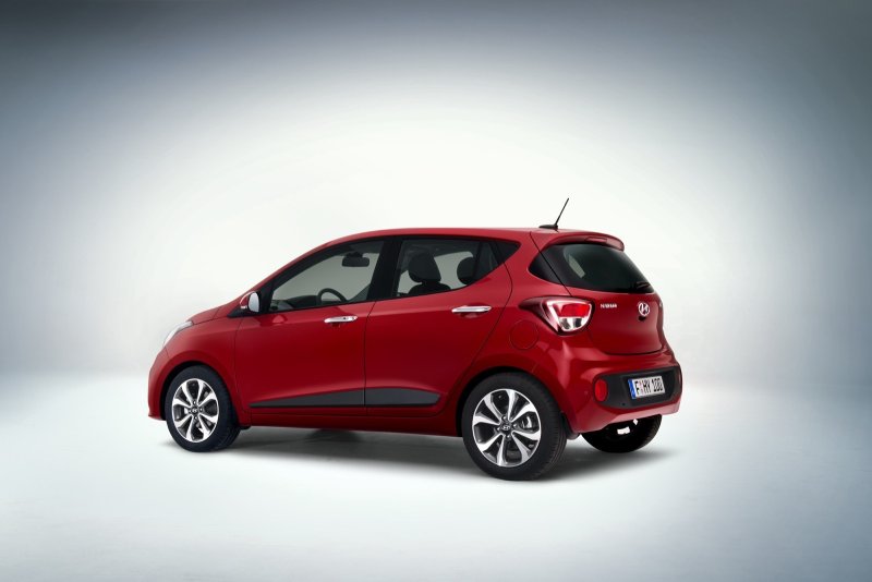 Hyundai i10 Red