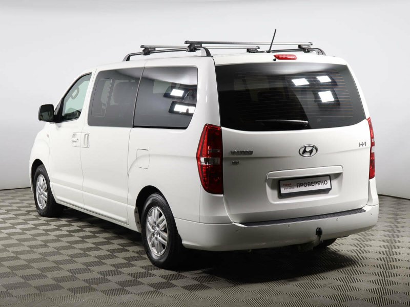 Hyundai Grand Starex 2018