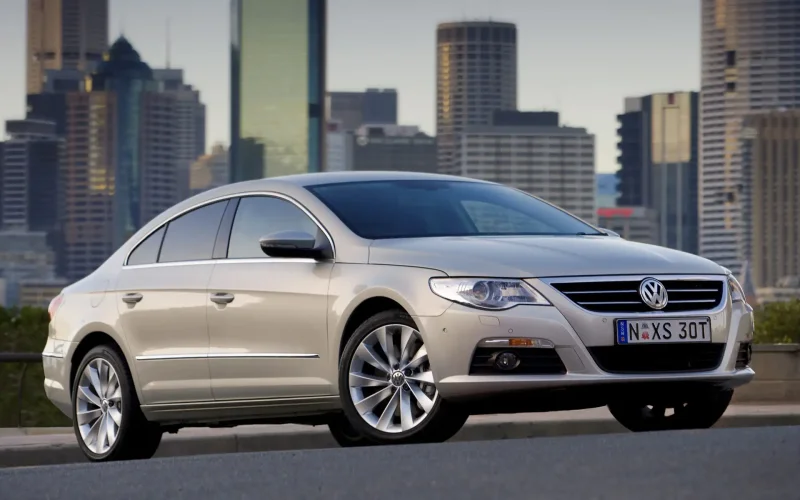 Volkswagen седан 2023