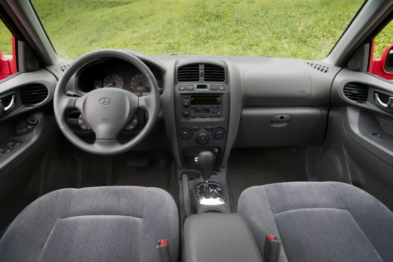 Hyundai Santa Fe 2004 салон