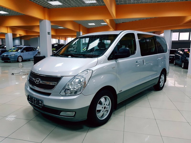 Hyundai h1 Minivan