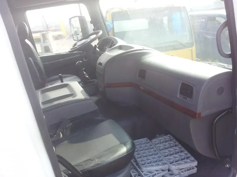 Hyundai trago Hi Cab