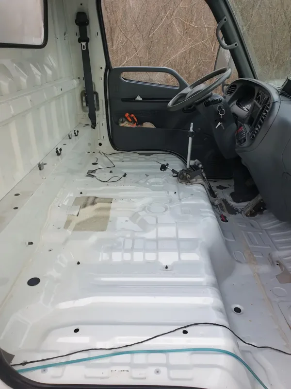 Кабина для Hyundai hd78 первой комплектации