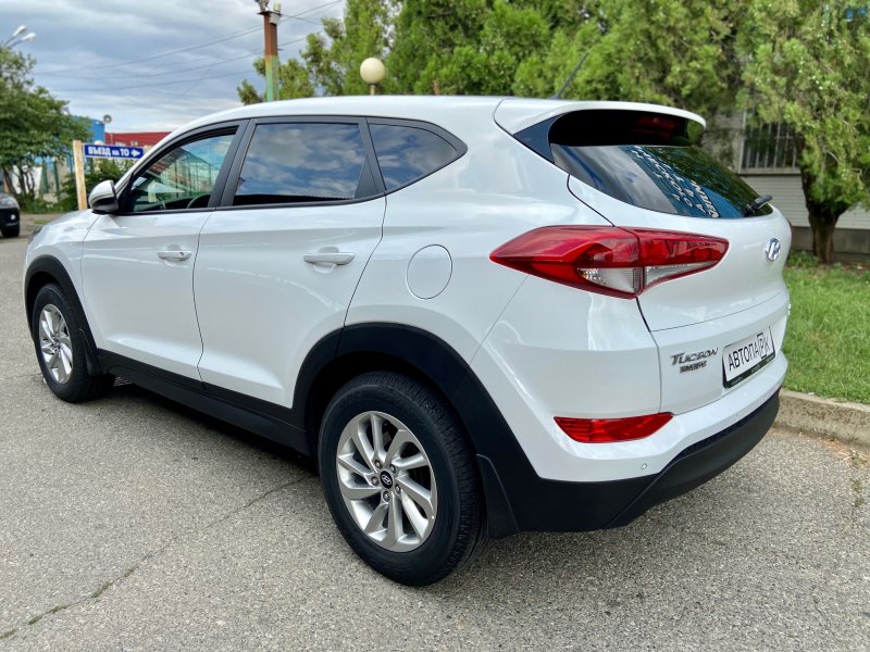 Hyundai Tucson белый